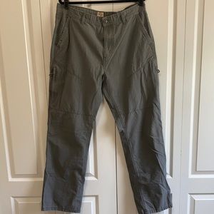 Red Head brand gray cargo pants